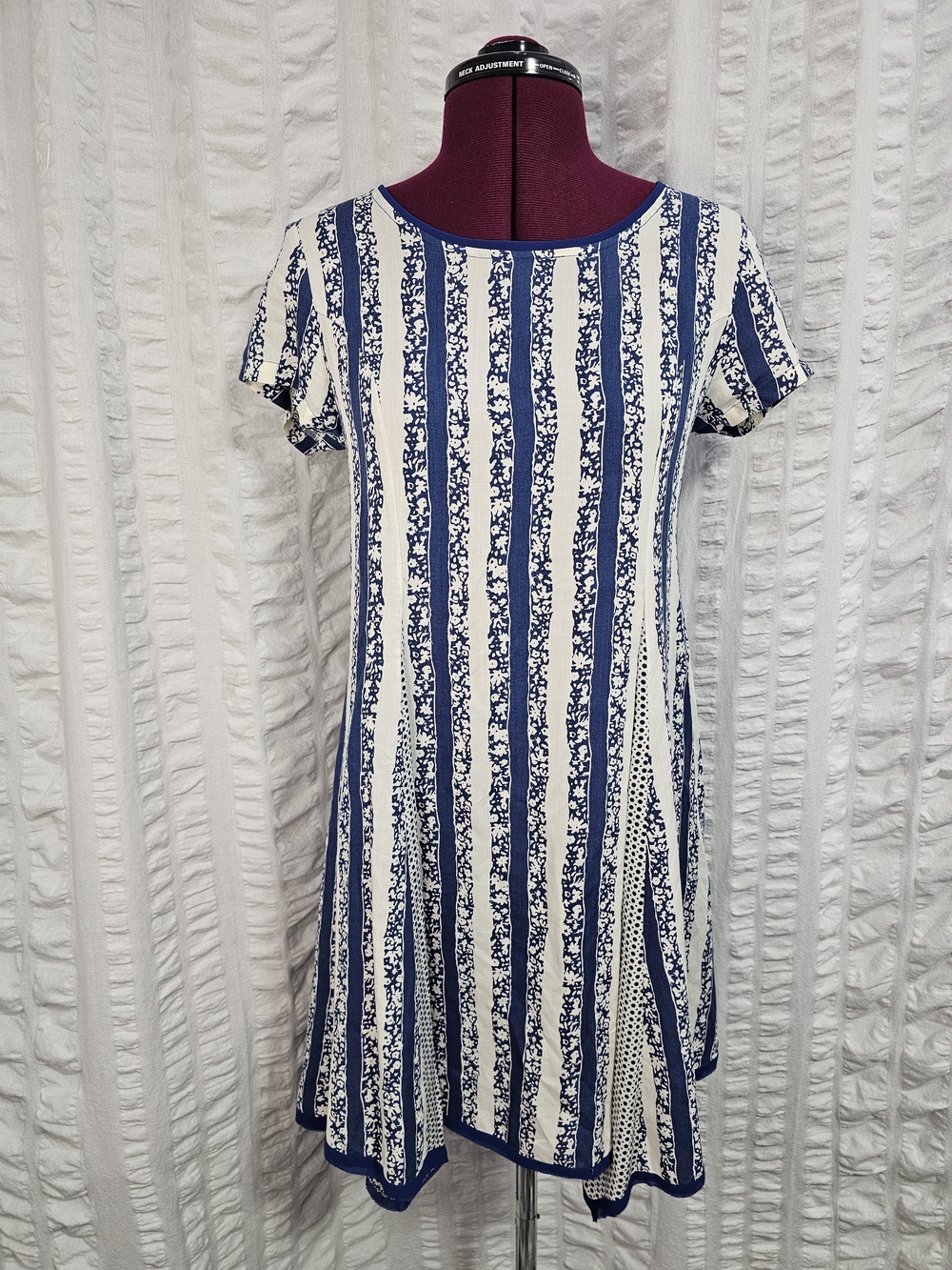 Hem & Thread Navy White Vertical Stripe Floral Flowy Mini Dress Medium